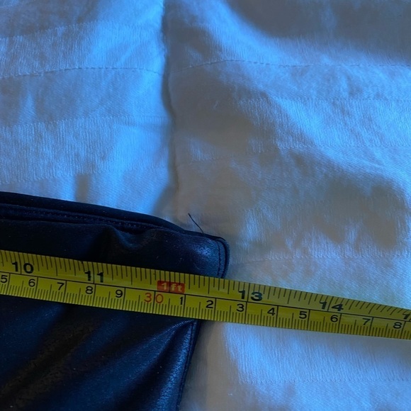 SPANX Women’s Faux Leather Leggings Black Size M Loungewear Activewear Active - Picture 9 of 11